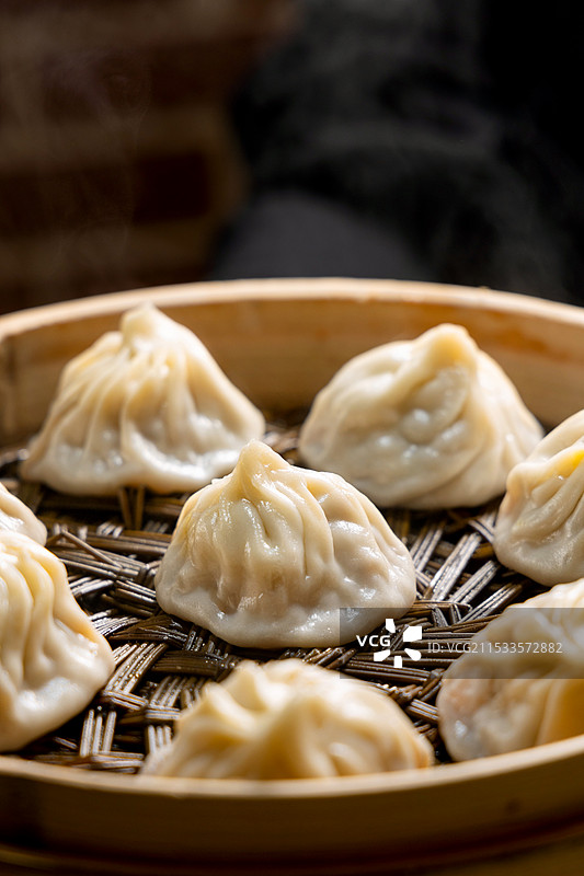 小笼包蒸笼小笼面食鲜肉蟹粉小笼鲜肉小笼无锡小笼本帮小笼南翔小图片素材