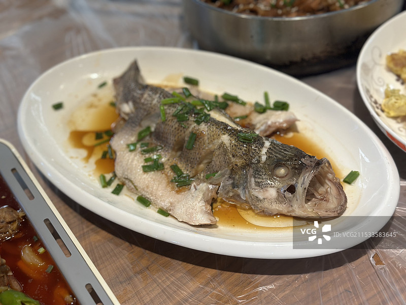 中餐美味的蒸鱼图片素材