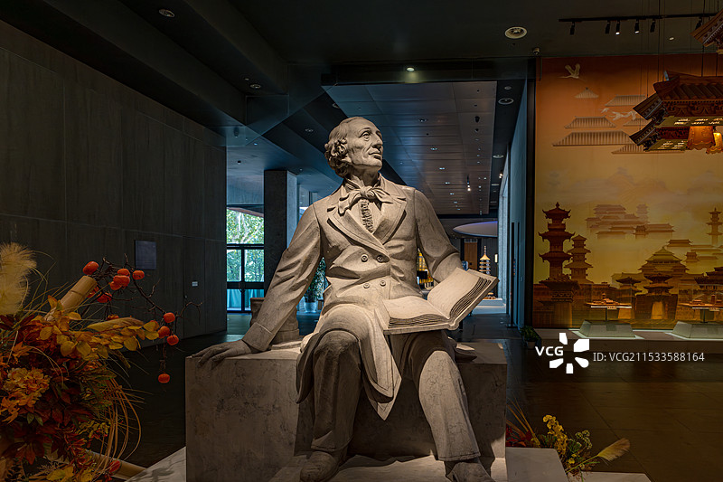 大报恩寺安徒生雕像图片素材