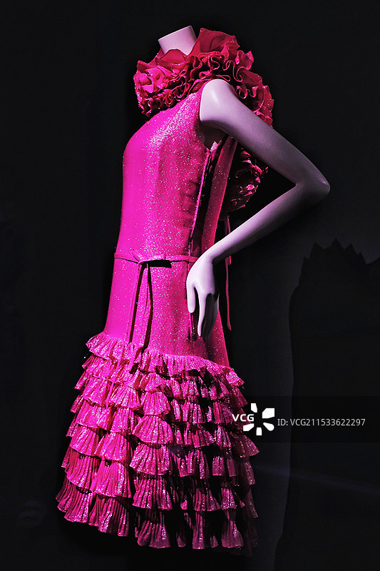 香奈儿粉红礼服裙 Chanel pink dress图片素材