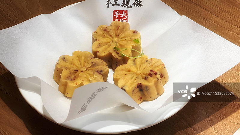 绿豆糕手工现做 甜品点心糕点图片素材