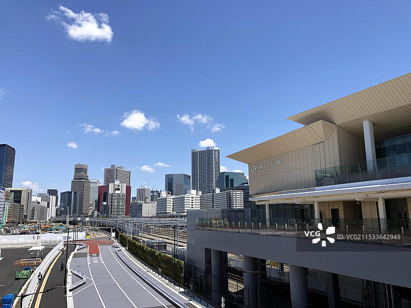 日本东京山手线无人车站（疫情期间）图片素材