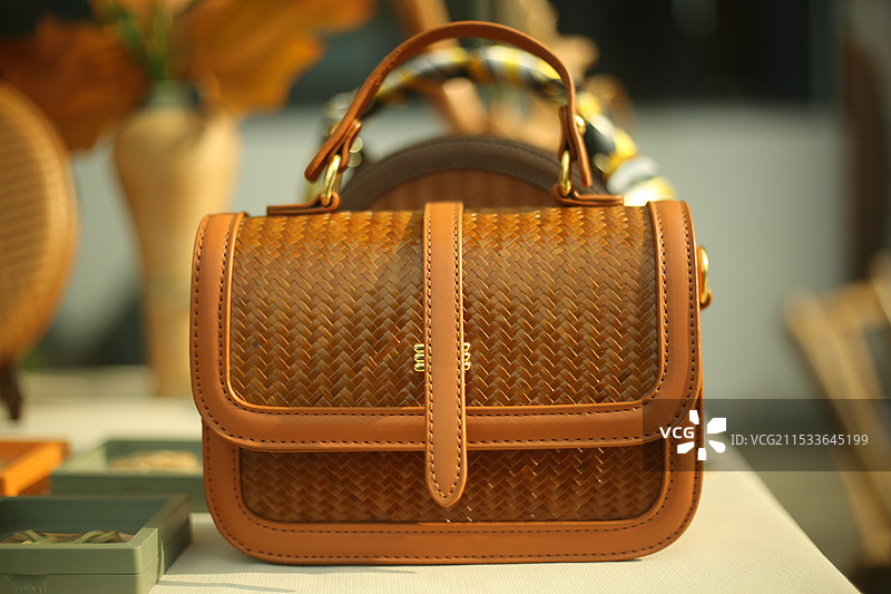 竹编手包特写图片素材