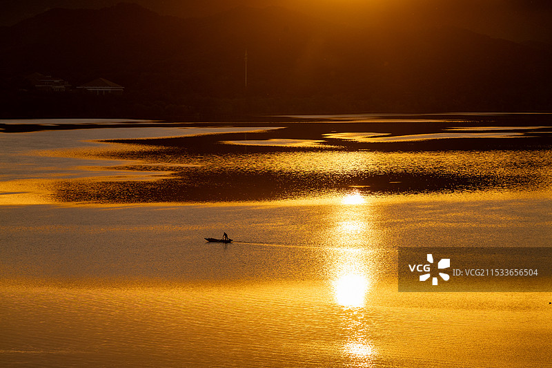 日落回家的人啊图片素材