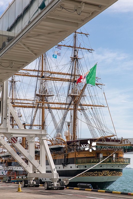亚美利哥韦斯普奇号古帆船图片素材