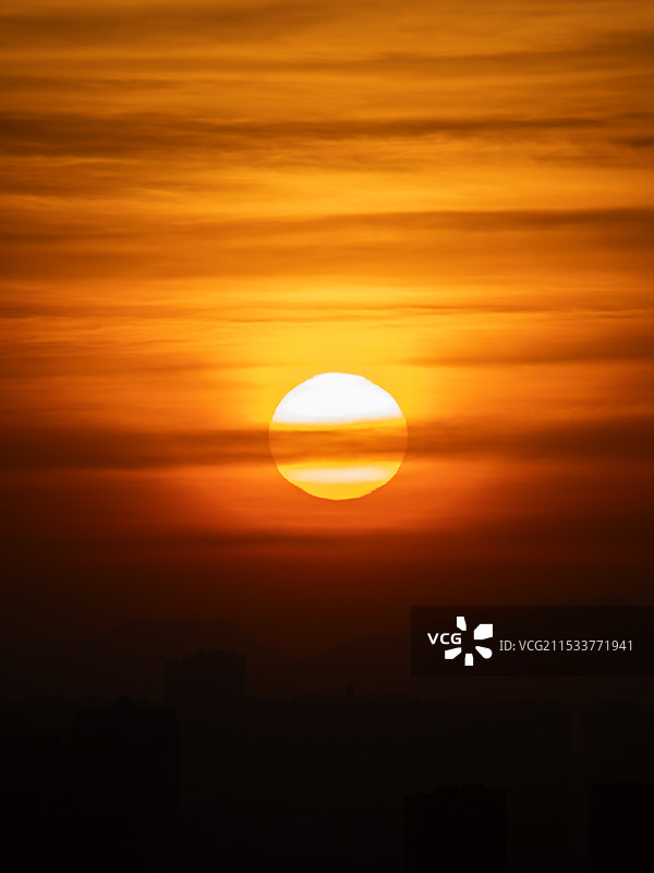 黄昏时分落日图图片素材