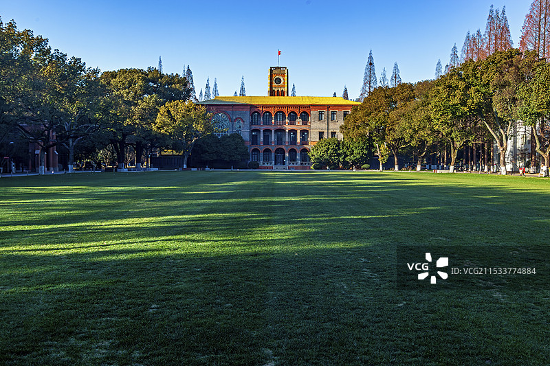 苏州大学钟楼图片素材