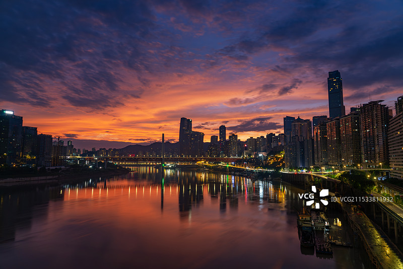 黄花园大桥红烧云图片素材