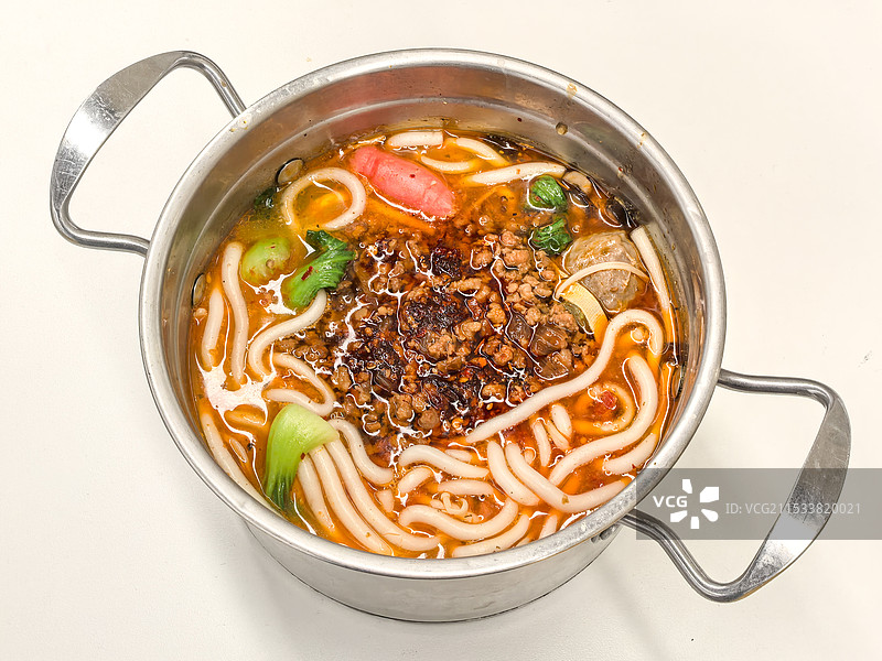 小锅米线肉沫米线米粉俯视图片素材