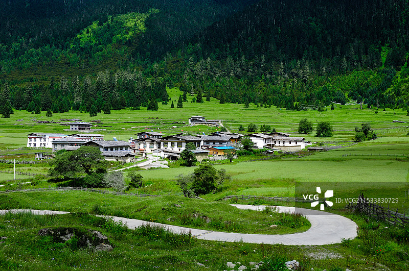 西藏 扎西岗村图片素材
