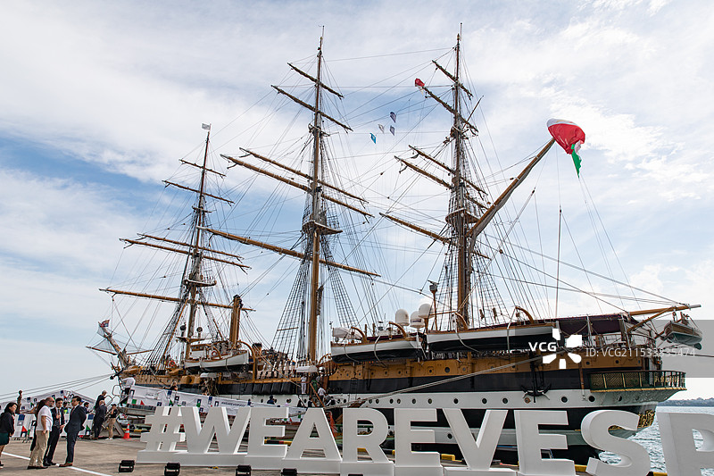 亚美利哥韦斯普奇号古帆船图片素材