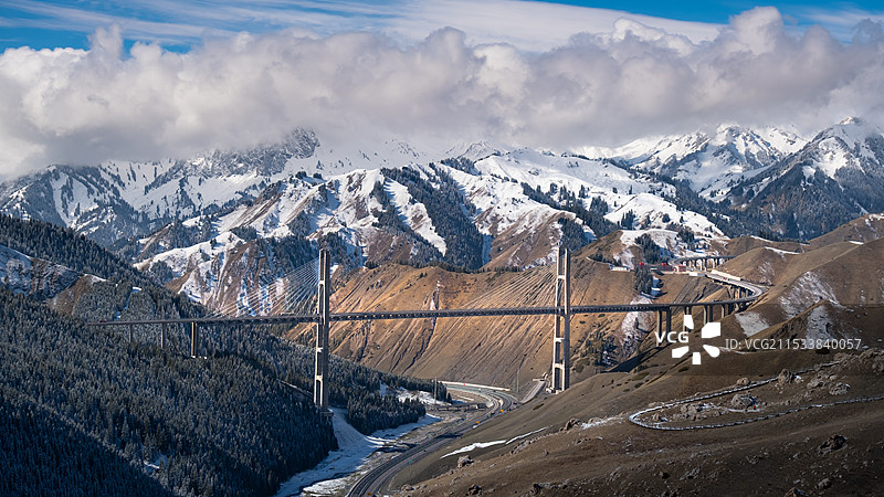 果子沟大桥图片素材