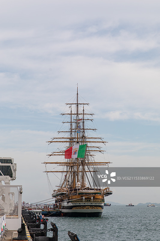 亚美利哥韦斯普奇号古帆船图片素材