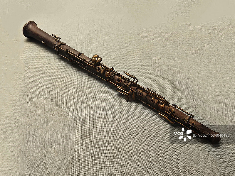 民国紫檀乐器（传教士为中国带来西方乐理学知识）图片素材