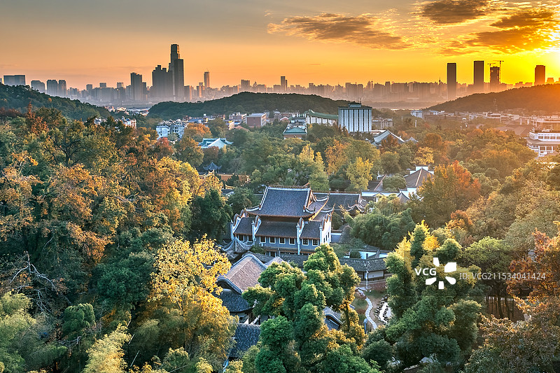 朝霞中的岳麓书院秋色图片素材