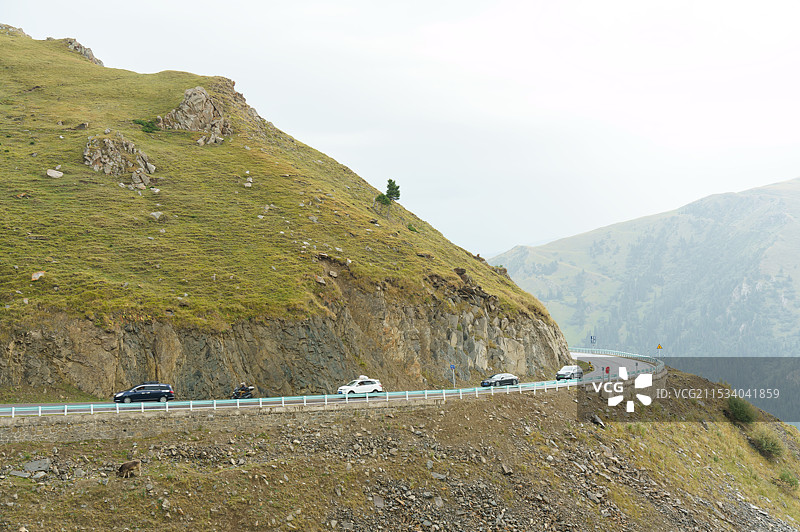 独库公路中段沿线风景图片素材