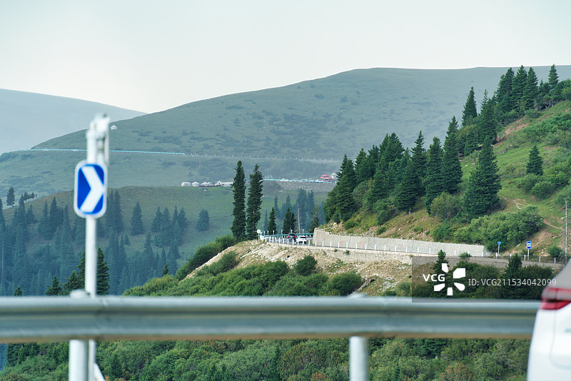独库公路中段沿线风景图片素材