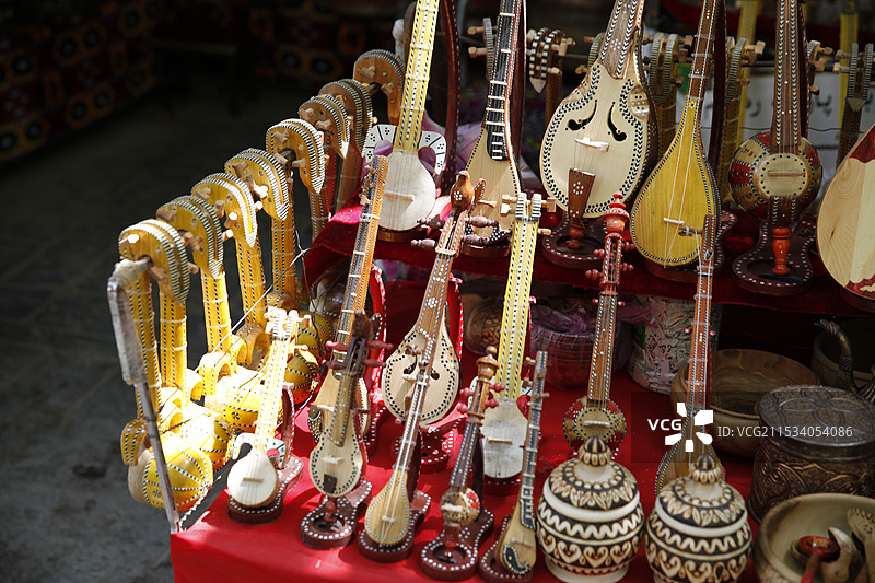 新疆吐鲁番少数民族乐器图片素材