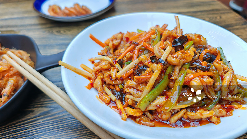 怀柔农家院的鱼香肉丝 ，色香味美图片素材