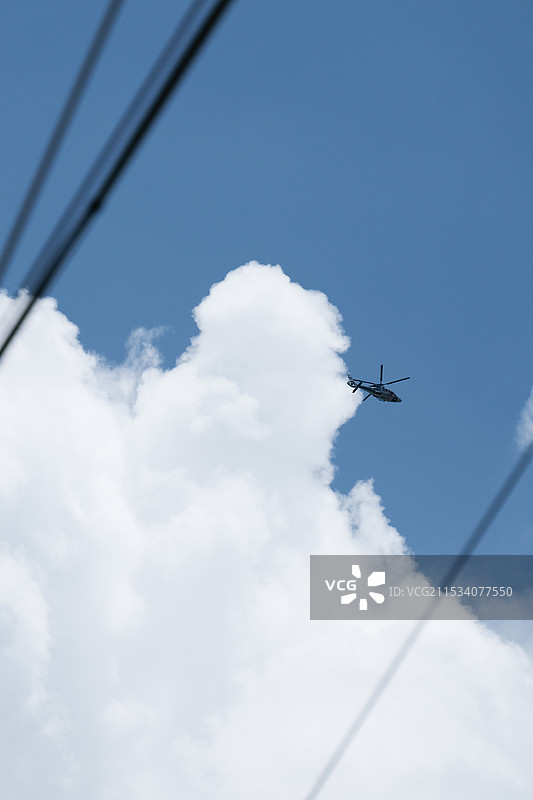 东京天空与直升机图片素材