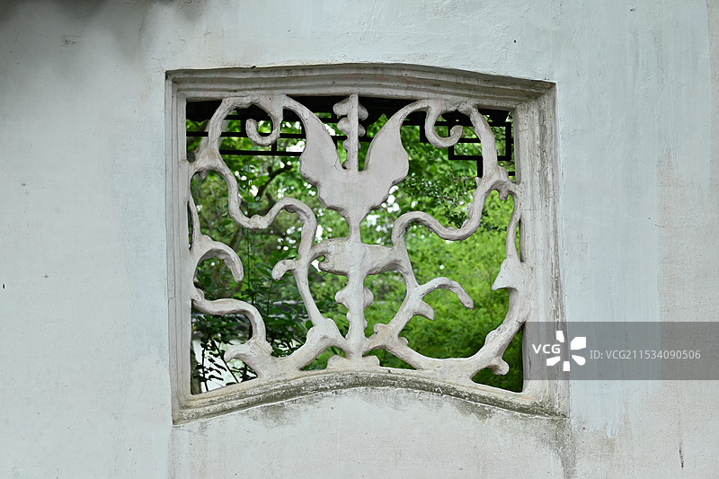 苏州沧浪亭的花窗图片素材