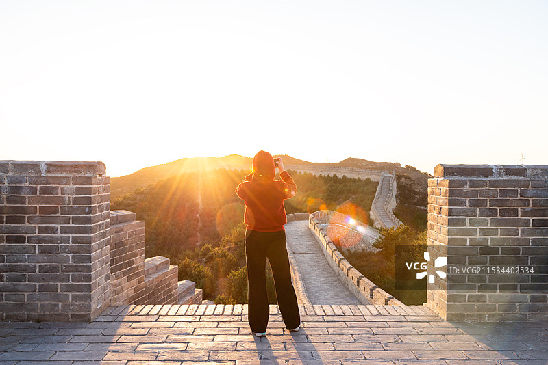 拍照的人图片素材