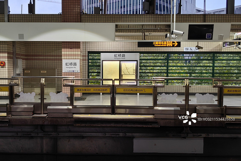 地铁站站台图片素材