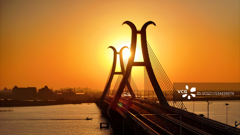 北海西村港大桥日出图片素材