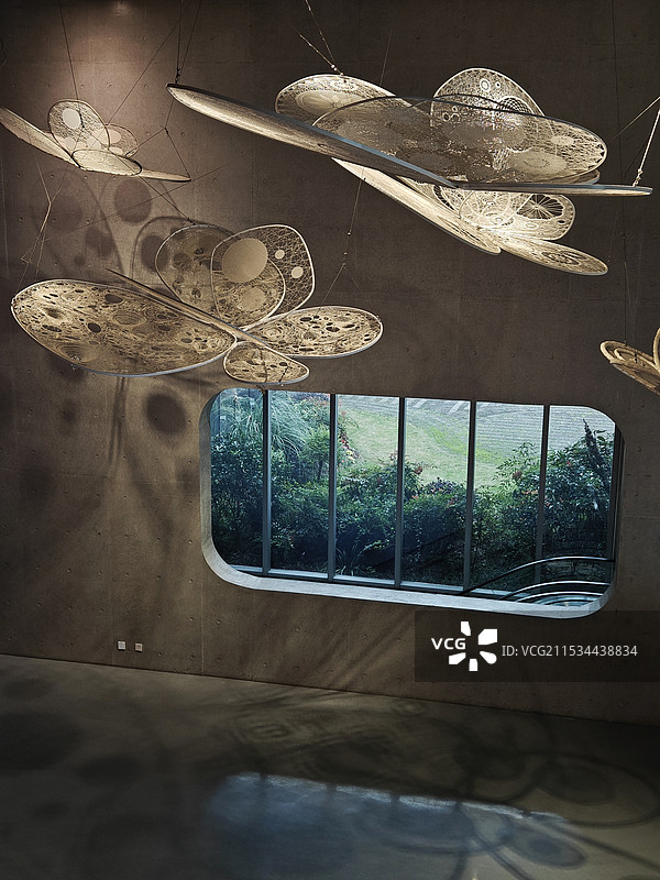 中国丝绸博物馆时装厅装置图片素材