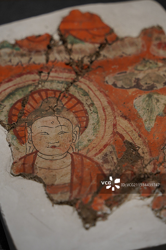 北京市朝阳区中国考古博物馆馆藏古董出土文物宋元时期千佛壁画残块图片素材