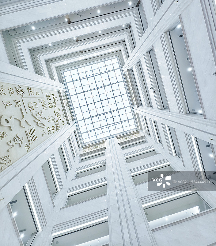 现代建筑中庭天井图片素材