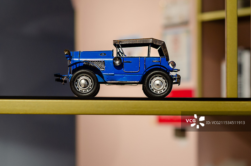 一辆玩具汽车模型图片素材