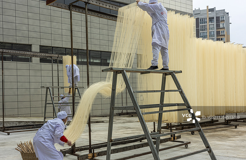 四川宜宾 合什手工面 制作加工现场图片素材