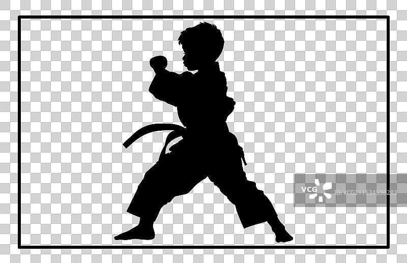 孩子们训练空手道的剪影图片素材