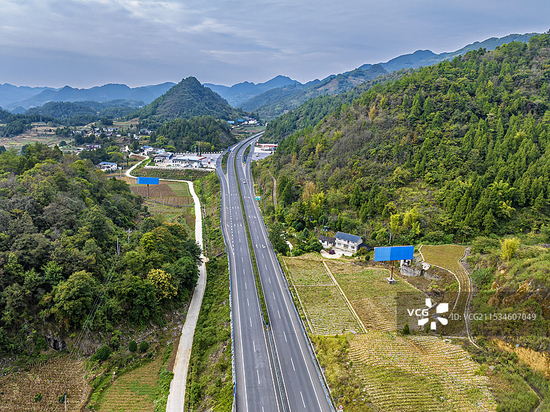 贵州遵义市余庆县龙家镇龙家服务区图片素材