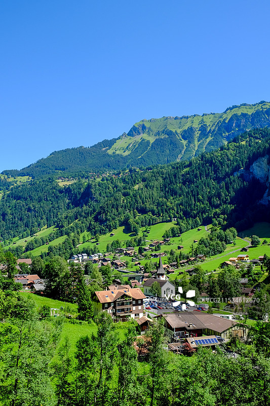 瑞士农村田园风光，劳特布龙嫩图片素材