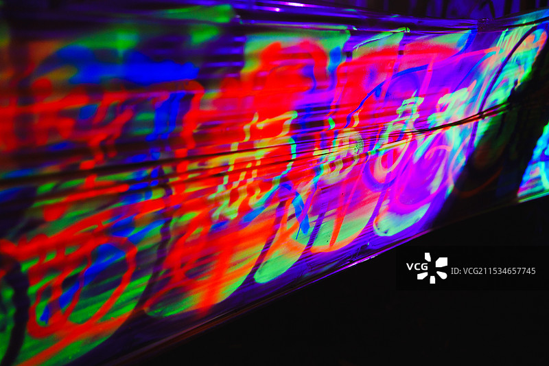夜间光影喷绘 涂鸦图片素材
