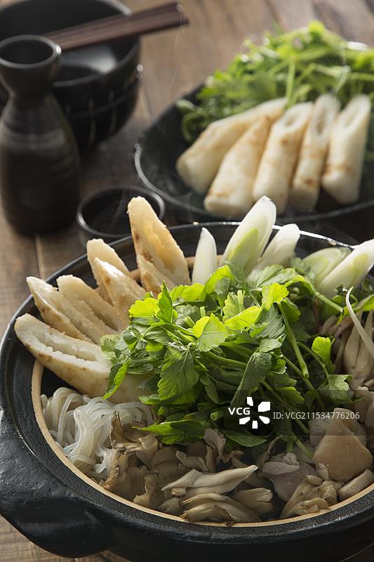 鸡肉团子锅图片素材