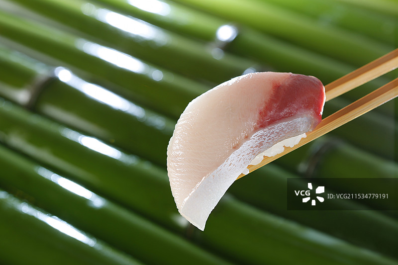 黄尾鱼握寿司图片素材