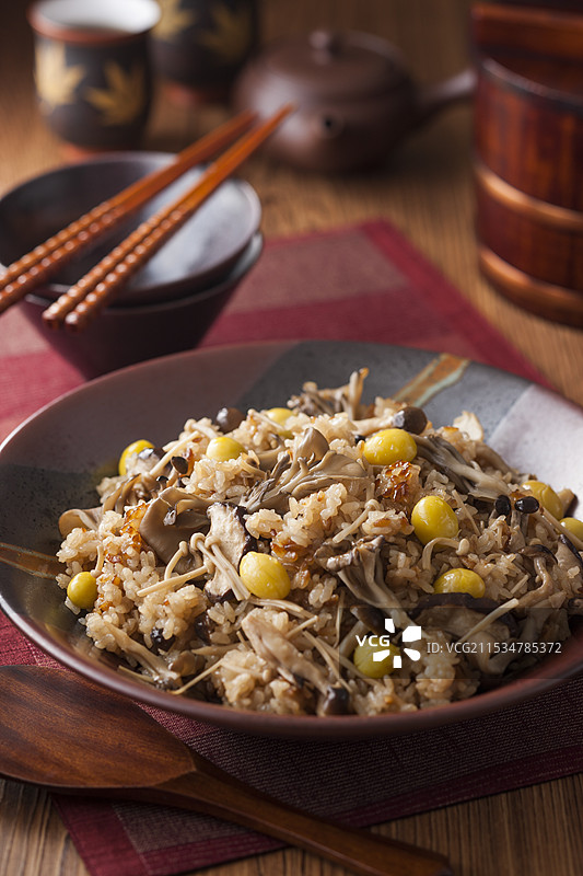 蘑菇炒饭图片素材