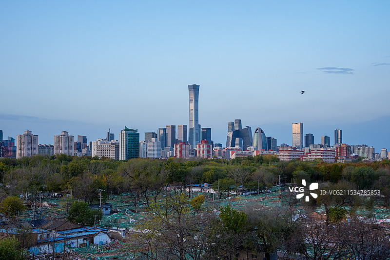 城市两面图片素材