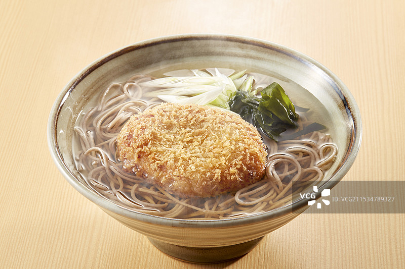 可乐饼荞麦面图片素材