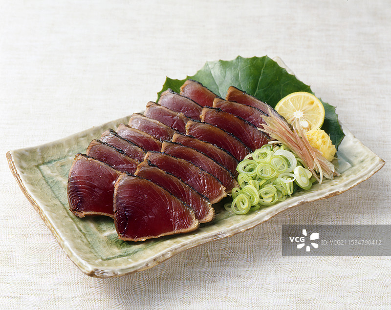 煎制的鲣鱼图片素材