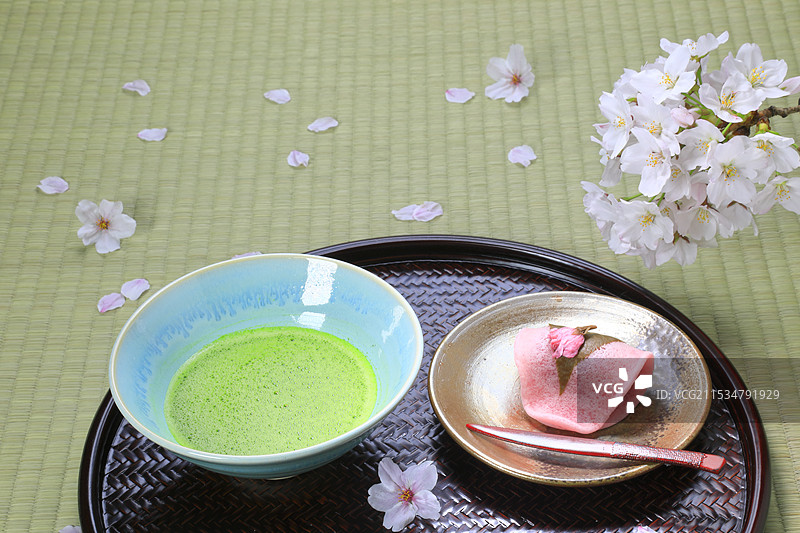 樱花糯米糕和绿茶图片素材