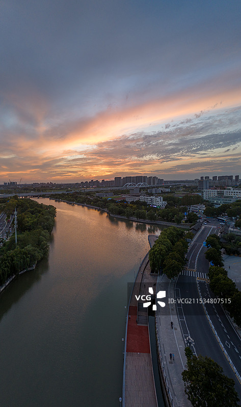 航拍盐城城市风光城市天际线落日风光图片素材