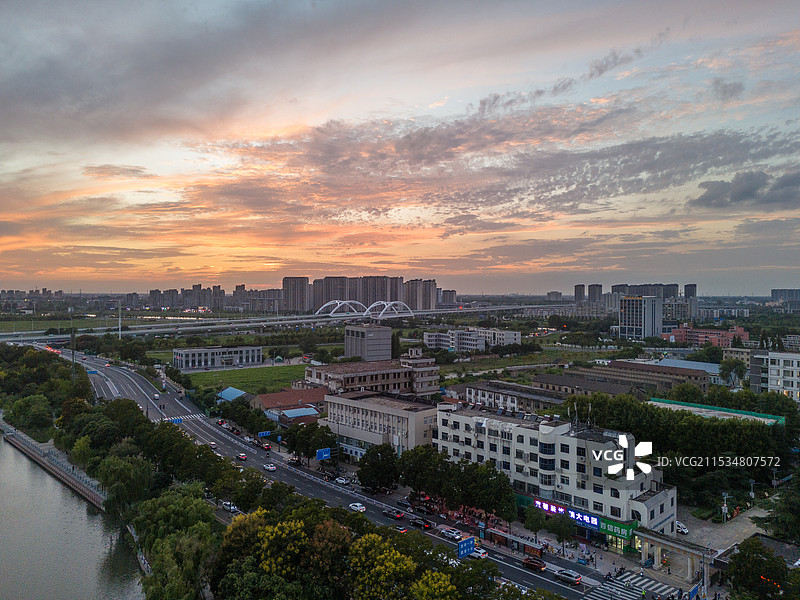 航拍盐城城市风光城市天际线落日风光图片素材
