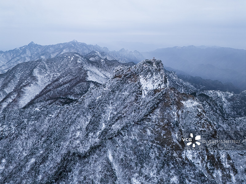 南阳老界岭冬季雪景风光图片素材