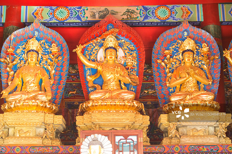 山西五台山，中台翠岩峰，演教寺，西台挂月峰，日出，雪景图片素材