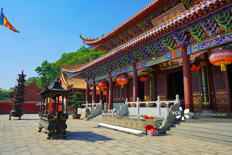 中国广东省深圳市光明区星湖路，弘源寺，佛教寺庙建筑之美！图片素材