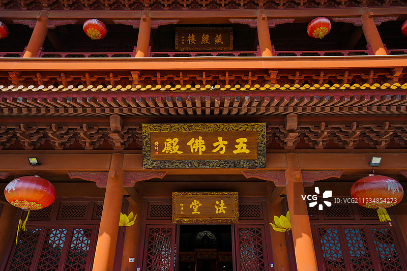 中国广东省深圳市光明区星湖路，弘源寺，佛教寺庙建筑之美！图片素材